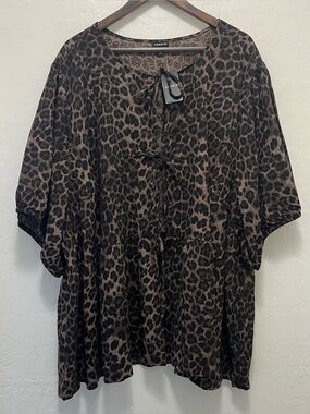 Torrid Leopard Print Babydoll Top Tie Front Short Sleeve NWT Size 6X Plus